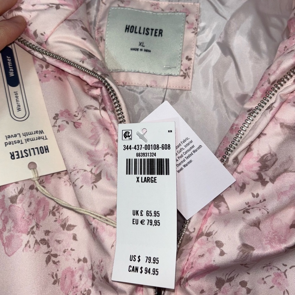 Hollister Zip-Up Pattern Puffer Jacket - Picture 4 of 6